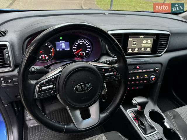 Синий Киа Sportage, объемом двигателя 1.6 л и пробегом 111 тыс. км за 17200 $, фото 30 на Automoto.ua