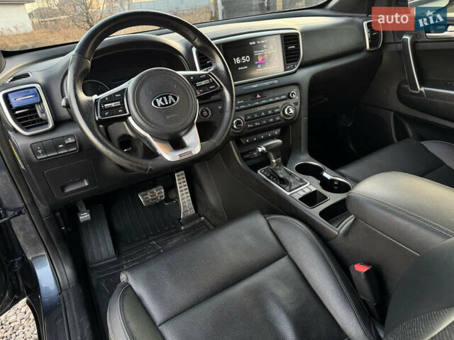 Киа Sportage 2018 в Киеве на Automoto.ua Синий Киа Sportage, объемом двигателя 2 л и пробегом 153 тыс. км за 21900 $, фото 10 на Automoto.ua