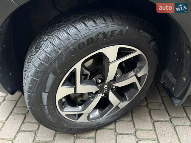 Синий Киа Sportage, объемом двигателя 1.6 л и пробегом 111 тыс. км за 17200 $, фото 85 на Automoto.ua