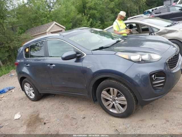 Киа Sportage 2018 в Софіївська Борщагівка на Automoto.ua Синий Киа Sportage, объемом двигателя 2.4 л и пробегом 73 тыс. км за 15295 $, фото 4 на Automoto.ua