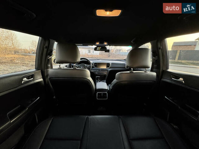 Киа Sportage 2018 в Киеве на Automoto.ua Синий Киа Sportage, объемом двигателя 2 л и пробегом 153 тыс. км за 21900 $, фото 13 на Automoto.ua