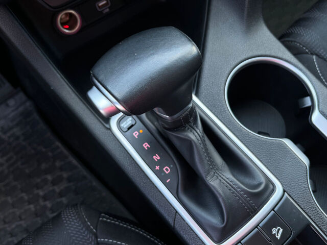 Синій Кіа Sportage, об'ємом двигуна 1.6 л та пробігом 108 тис. км за 18000 $, фото 20 на Automoto.ua