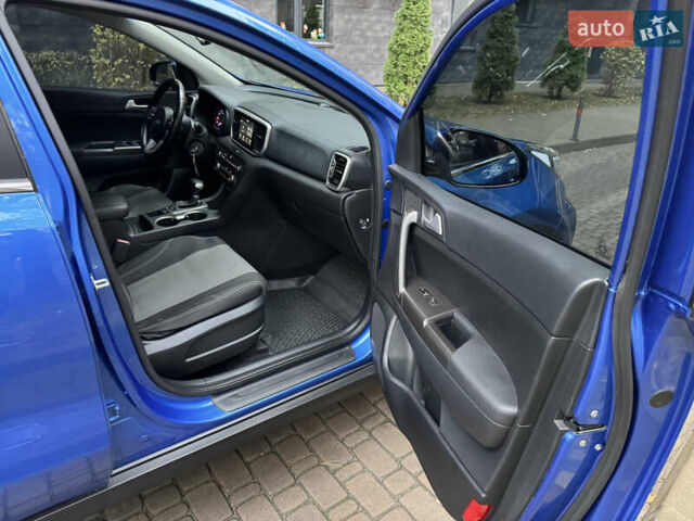 Синий Киа Sportage, объемом двигателя 1.6 л и пробегом 111 тыс. км за 17200 $, фото 48 на Automoto.ua
