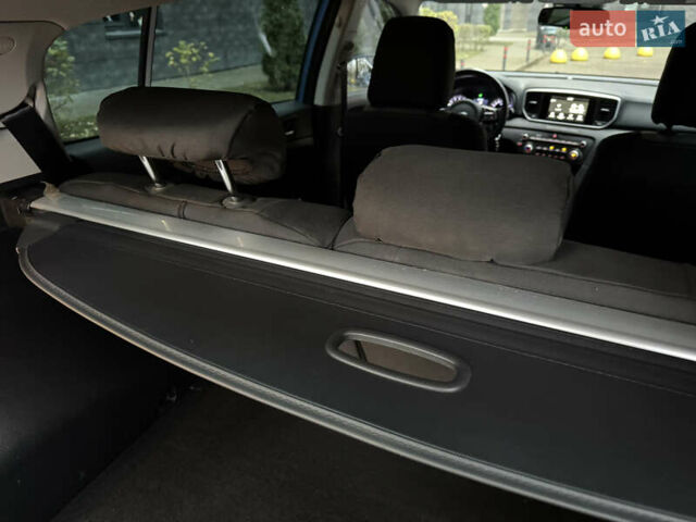 Синий Киа Sportage, объемом двигателя 1.6 л и пробегом 111 тыс. км за 17200 $, фото 65 на Automoto.ua