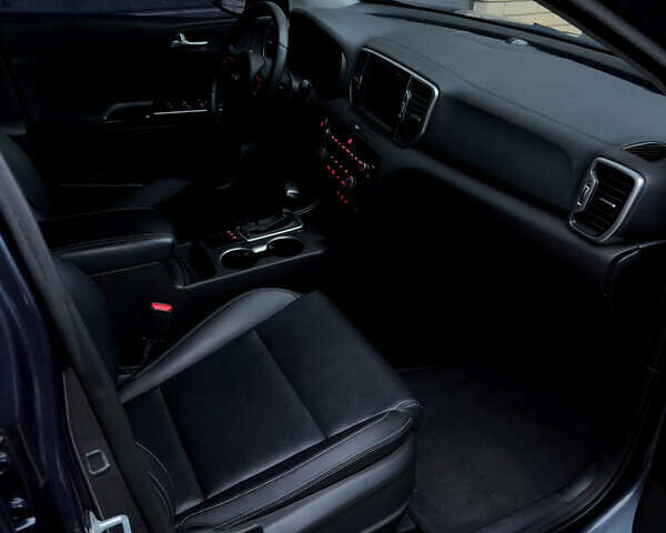 Синий Киа Sportage, объемом двигателя 2 л и пробегом 128 тыс. км за 18499 $, фото 20 на Automoto.ua