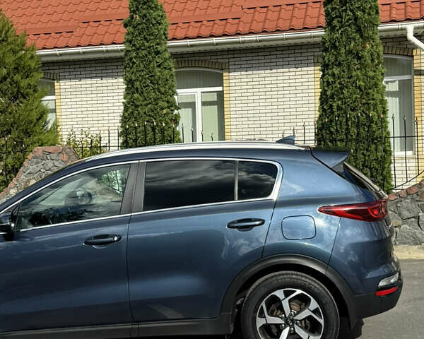 Киа Sportage 2018 в Виннице на Automoto.ua Синий Киа Sportage, объемом двигателя 1.6 л и пробегом 122 тыс. км за 18500 $, фото 9 на Automoto.ua