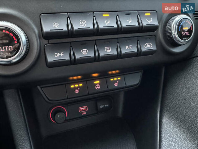 Синий Киа Sportage, объемом двигателя 1.6 л и пробегом 111 тыс. км за 17200 $, фото 86 на Automoto.ua