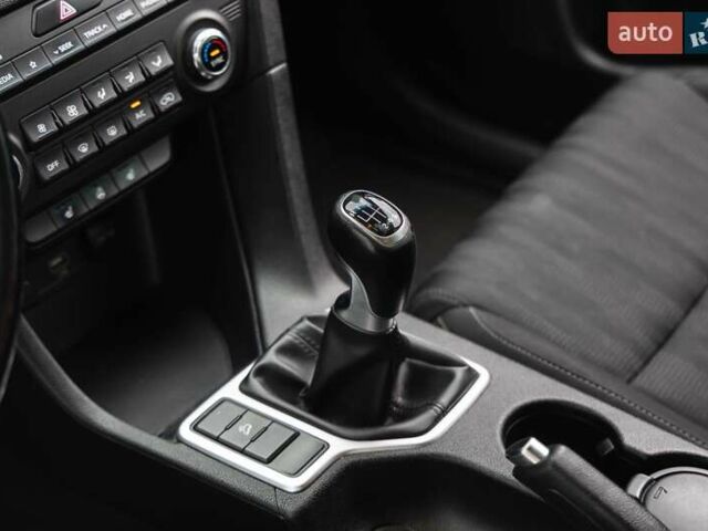 Синий Киа Sportage, объемом двигателя 1.6 л и пробегом 141 тыс. км за 17500 $, фото 22 на Automoto.ua