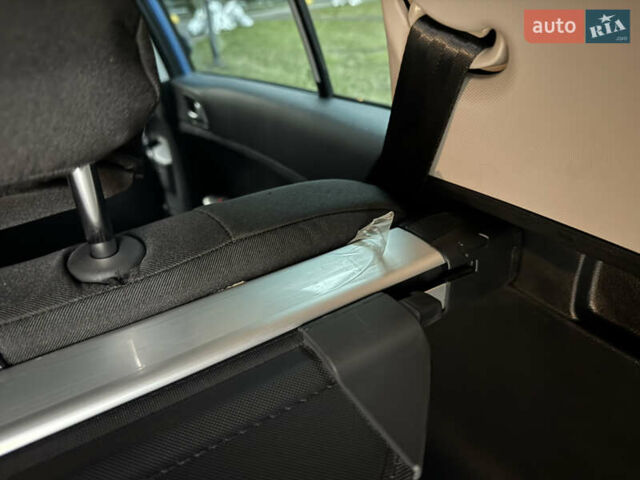 Синий Киа Sportage, объемом двигателя 1.6 л и пробегом 111 тыс. км за 17200 $, фото 64 на Automoto.ua