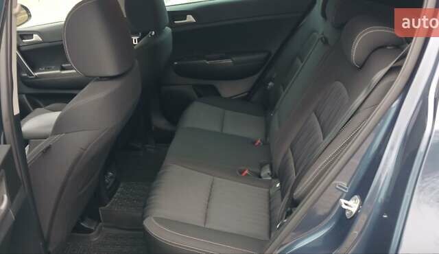 Синій Кіа Sportage, об'ємом двигуна 1.59 л та пробігом 58 тис. км за 18200 $, фото 12 на Automoto.ua