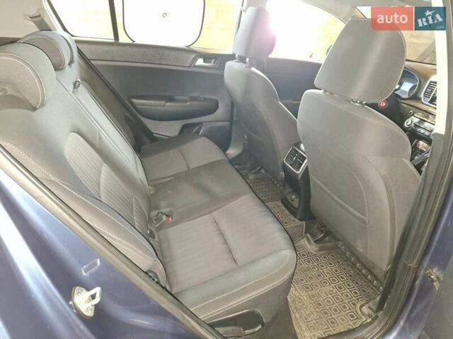 Синий Киа Sportage, объемом двигателя 1.6 л и пробегом 121 тыс. км за 17000 $, фото 32 на Automoto.ua