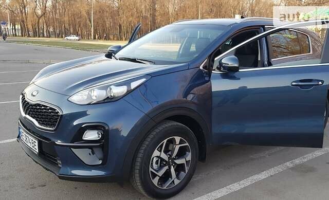 Синий Киа Sportage, объемом двигателя 1.59 л и пробегом 70 тыс. км за 20000 $, фото 2 на Automoto.ua