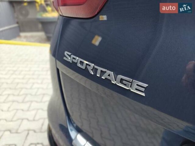 Синий Киа Sportage, объемом двигателя 1.59 л и пробегом 176 тыс. км за 17800 $, фото 16 на Automoto.ua