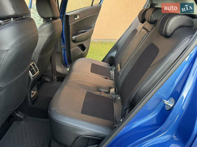 Синій Кіа Sportage, об'ємом двигуна 1.6 л та пробігом 52 тис. км за 17900 $, фото 49 на Automoto.ua
