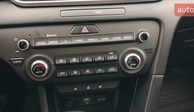 Синій Кіа Sportage, об'ємом двигуна 1.59 л та пробігом 58 тис. км за 18200 $, фото 21 на Automoto.ua