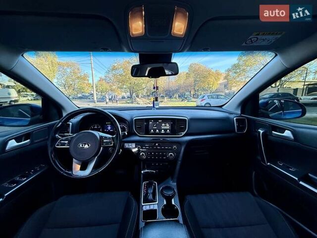 Синий Киа Sportage, объемом двигателя 1.6 л и пробегом 140 тыс. км за 18800 $, фото 68 на Automoto.ua