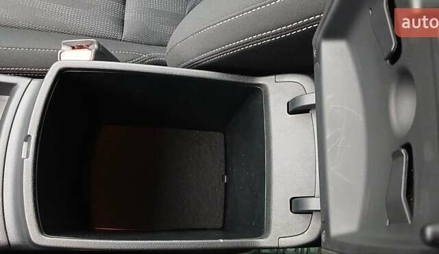 Синій Кіа Sportage, об'ємом двигуна 1.59 л та пробігом 58 тис. км за 18200 $, фото 25 на Automoto.ua