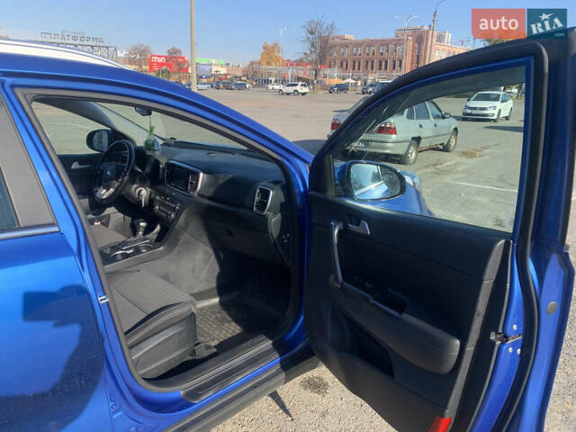 Синий Киа Sportage, объемом двигателя 1.59 л и пробегом 72 тыс. км за 18200 $, фото 19 на Automoto.ua