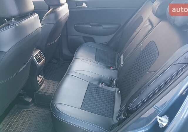 Синій Кіа Sportage, об'ємом двигуна 1.59 л та пробігом 85 тис. км за 17900 $, фото 11 на Automoto.ua