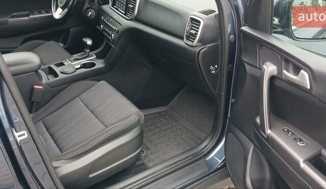 Синій Кіа Sportage, об'ємом двигуна 1.59 л та пробігом 58 тис. км за 18200 $, фото 18 на Automoto.ua