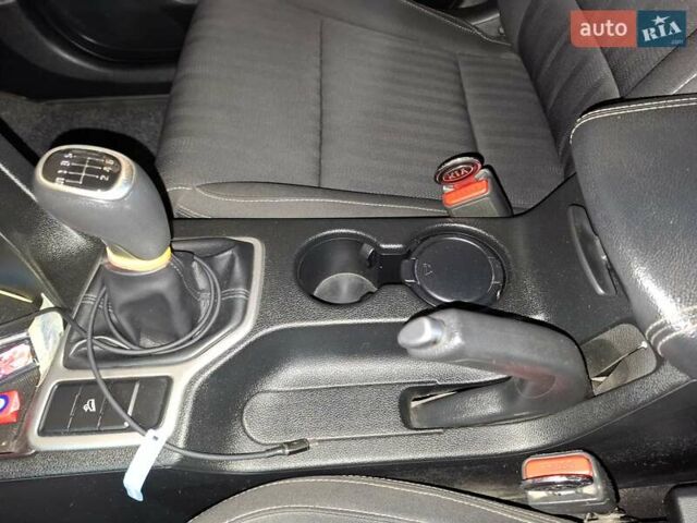 Синий Киа Sportage, объемом двигателя 1.6 л и пробегом 121 тыс. км за 17000 $, фото 29 на Automoto.ua