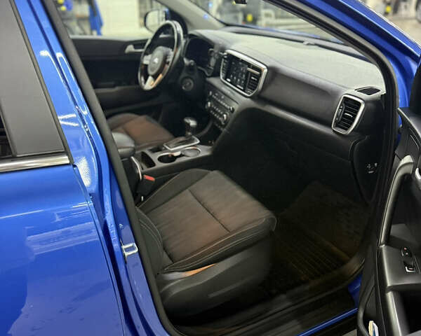 Синий Киа Sportage, объемом двигателя 1.59 л и пробегом 103 тыс. км за 15300 $, фото 14 на Automoto.ua