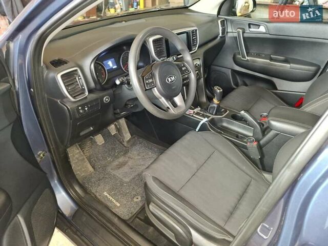 Синий Киа Sportage, объемом двигателя 1.6 л и пробегом 121 тыс. км за 17000 $, фото 30 на Automoto.ua