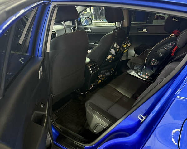 Синий Киа Sportage, объемом двигателя 1.59 л и пробегом 103 тыс. км за 15300 $, фото 6 на Automoto.ua