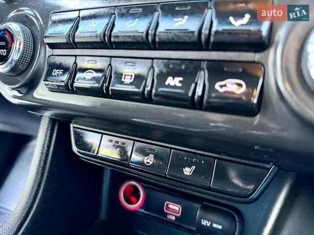 Синий Киа Sportage, объемом двигателя 1.6 л и пробегом 140 тыс. км за 18800 $, фото 51 на Automoto.ua