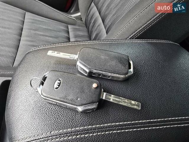 Синій Кіа Sportage, об'ємом двигуна 1.6 л та пробігом 86 тис. км за 15950 $, фото 27 на Automoto.ua