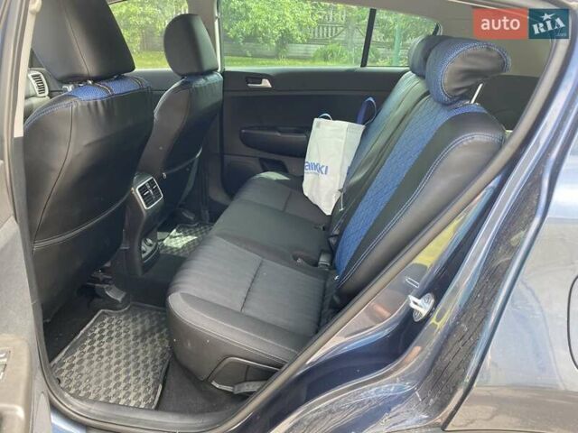 Синий Киа Sportage, объемом двигателя 1.59 л и пробегом 35 тыс. км за 18000 $, фото 6 на Automoto.ua