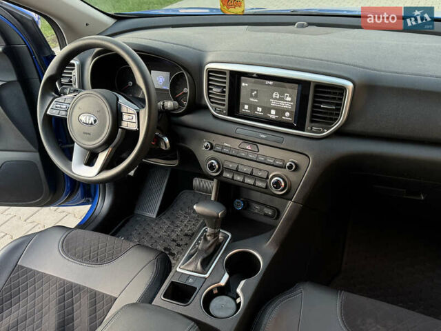 Синій Кіа Sportage, об'ємом двигуна 1.6 л та пробігом 52 тис. км за 17900 $, фото 55 на Automoto.ua