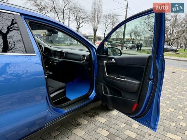 Синий Киа Sportage, объемом двигателя 1.59 л и пробегом 115 тыс. км за 16999 $, фото 46 на Automoto.ua