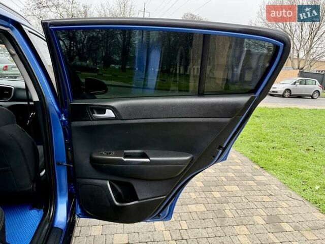Синий Киа Sportage, объемом двигателя 1.59 л и пробегом 115 тыс. км за 16999 $, фото 57 на Automoto.ua