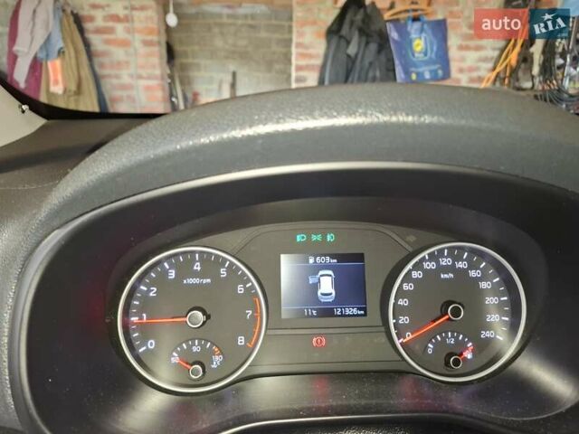 Синий Киа Sportage, объемом двигателя 1.6 л и пробегом 121 тыс. км за 17000 $, фото 24 на Automoto.ua