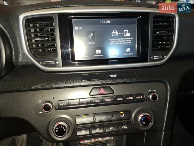 Синий Киа Sportage, объемом двигателя 1.6 л и пробегом 121 тыс. км за 17000 $, фото 25 на Automoto.ua