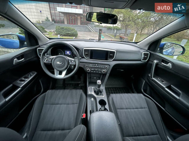 Синій Кіа Sportage, об'ємом двигуна 1.59 л та пробігом 95 тис. км за 12999 $, фото 10 на Automoto.ua
