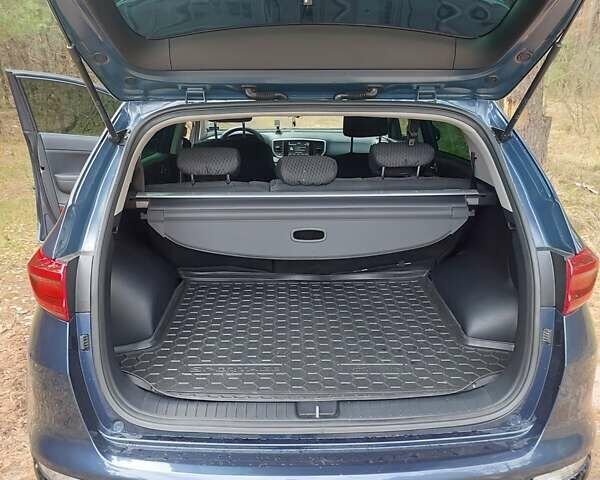 Синий Киа Sportage, объемом двигателя 1.59 л и пробегом 22 тыс. км за 18000 $, фото 5 на Automoto.ua