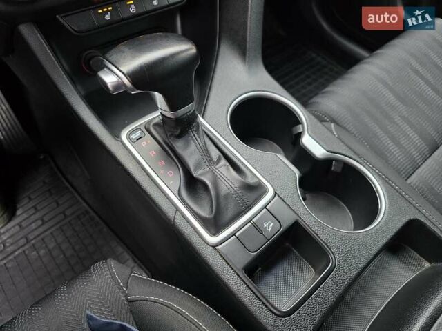 Синій Кіа Sportage, об'ємом двигуна 1.6 л та пробігом 86 тис. км за 15950 $, фото 23 на Automoto.ua