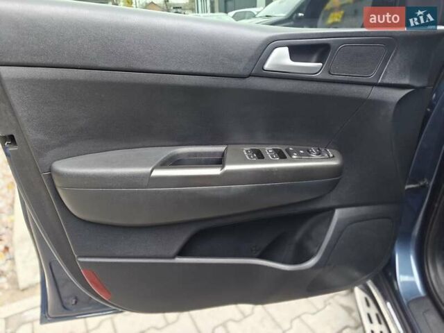 Синий Киа Sportage, объемом двигателя 1.59 л и пробегом 176 тыс. км за 17800 $, фото 27 на Automoto.ua