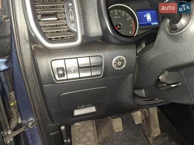 Синий Киа Sportage, объемом двигателя 1.6 л и пробегом 121 тыс. км за 17000 $, фото 28 на Automoto.ua