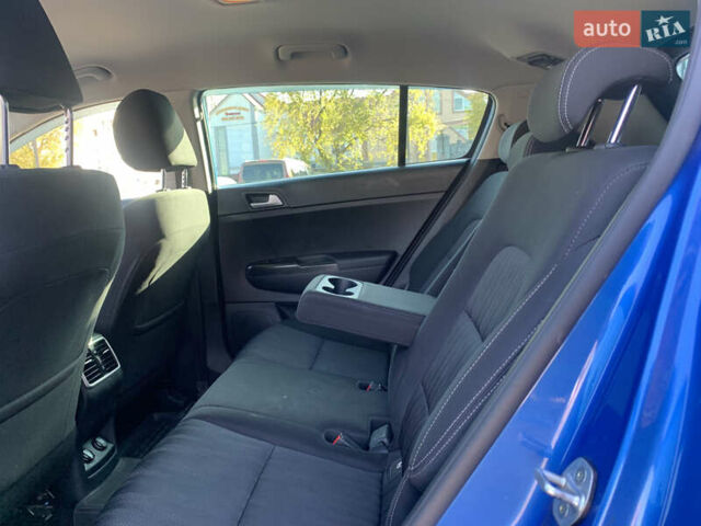 Синий Киа Sportage, объемом двигателя 1.59 л и пробегом 72 тыс. км за 18200 $, фото 28 на Automoto.ua