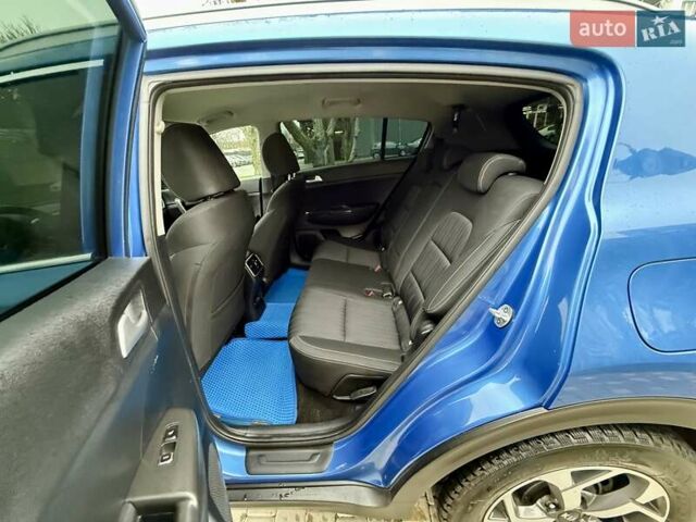 Синий Киа Sportage, объемом двигателя 1.59 л и пробегом 115 тыс. км за 16999 $, фото 65 на Automoto.ua