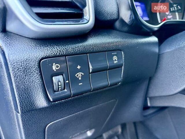 Синий Киа Sportage, объемом двигателя 1.6 л и пробегом 140 тыс. км за 18800 $, фото 39 на Automoto.ua