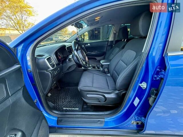 Синий Киа Sportage, объемом двигателя 1.6 л и пробегом 140 тыс. км за 18800 $, фото 37 на Automoto.ua