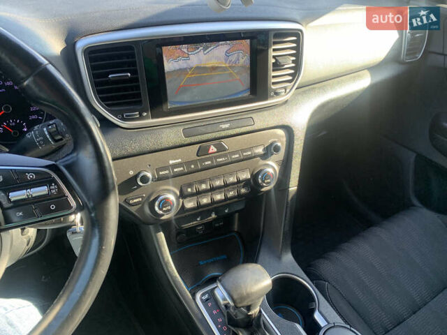 Синий Киа Sportage, объемом двигателя 1.59 л и пробегом 72 тыс. км за 18200 $, фото 81 на Automoto.ua