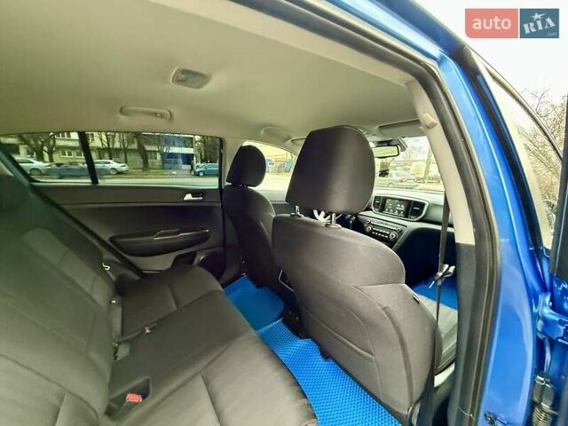 Синий Киа Sportage, объемом двигателя 1.59 л и пробегом 115 тыс. км за 16999 $, фото 64 на Automoto.ua