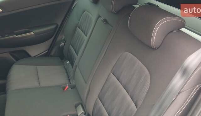 Синій Кіа Sportage, об'ємом двигуна 1.59 л та пробігом 58 тис. км за 18200 $, фото 13 на Automoto.ua