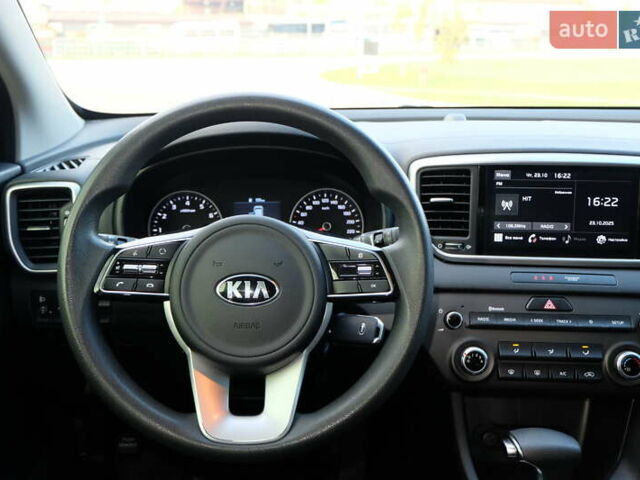 Синий Киа Sportage, объемом двигателя 1.59 л и пробегом 88 тыс. км за 17700 $, фото 12 на Automoto.ua