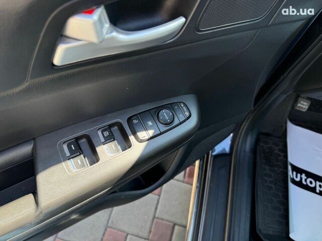 Синій Кіа Sportage, об'ємом двигуна 2.4 л та пробігом 79 тис. км за 16990 $, фото 19 на Automoto.ua